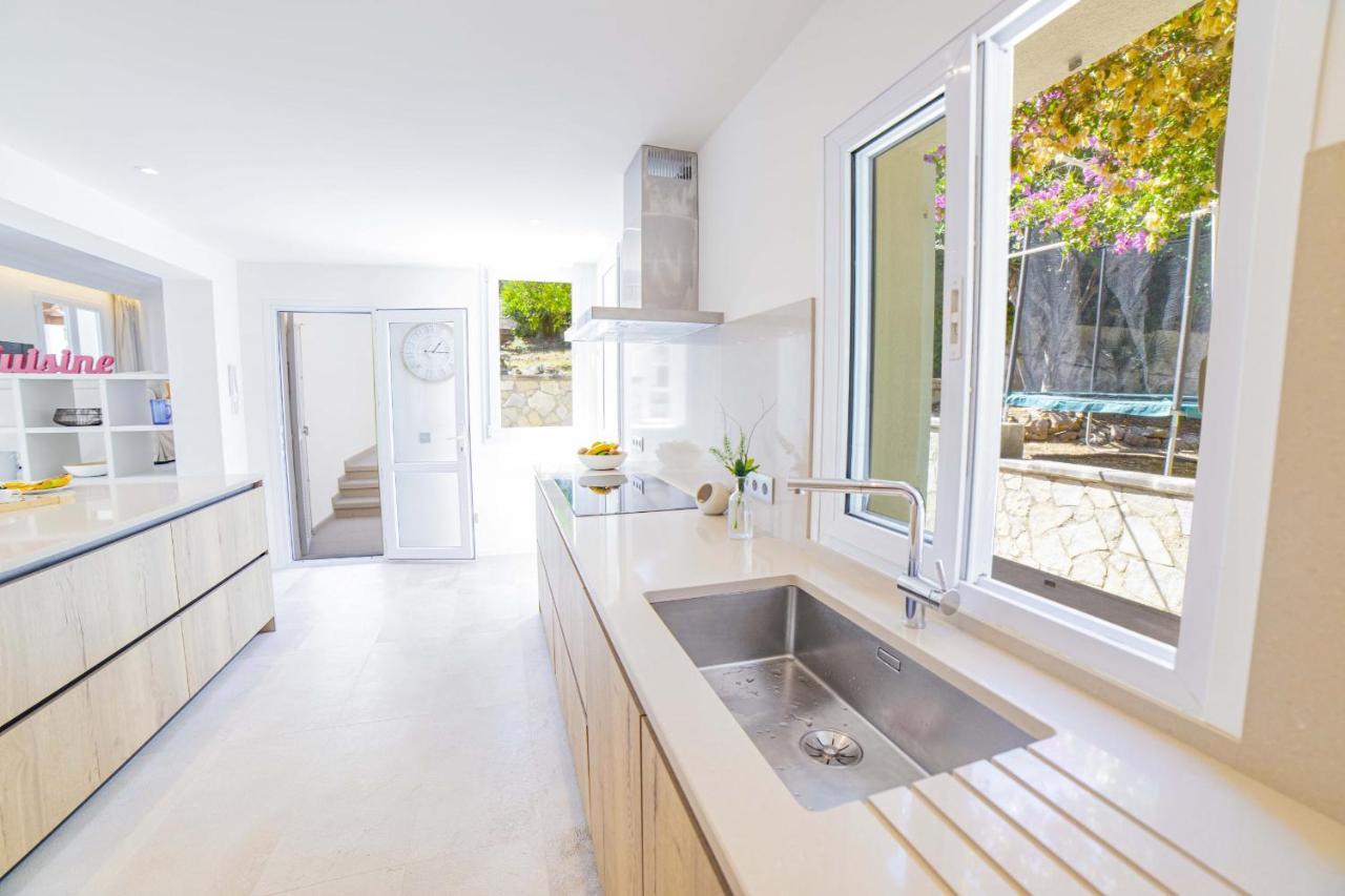 Villa Alcanada Sunrise Alcudia  Exteriör bild